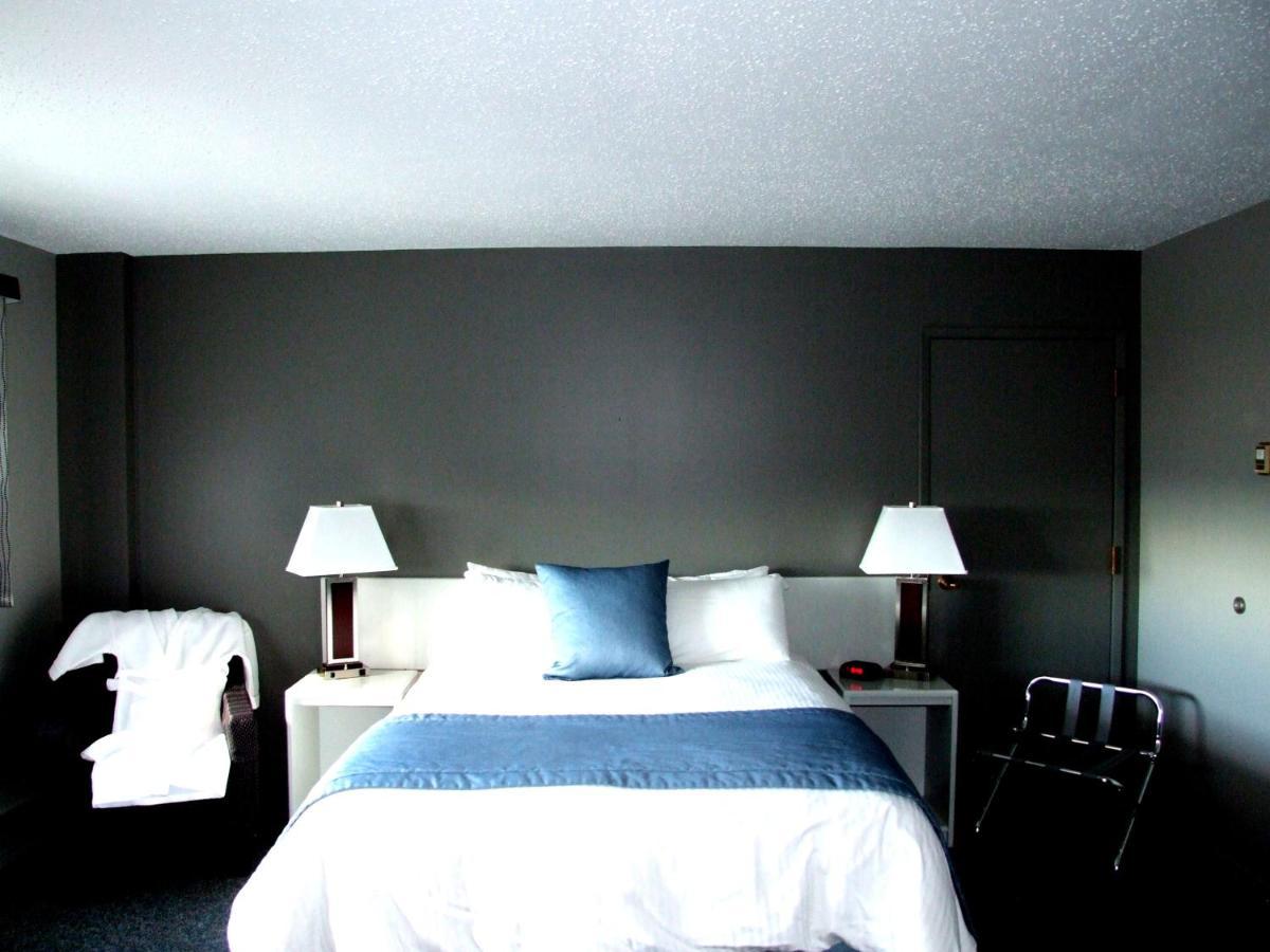 Lakeland Inn Hotel Cold Lake Rom bilde