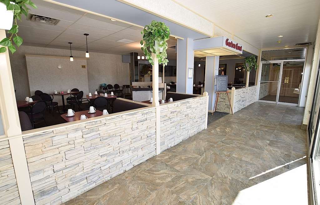 Lakeland Inn Hotel Cold Lake Restaurant bilde
